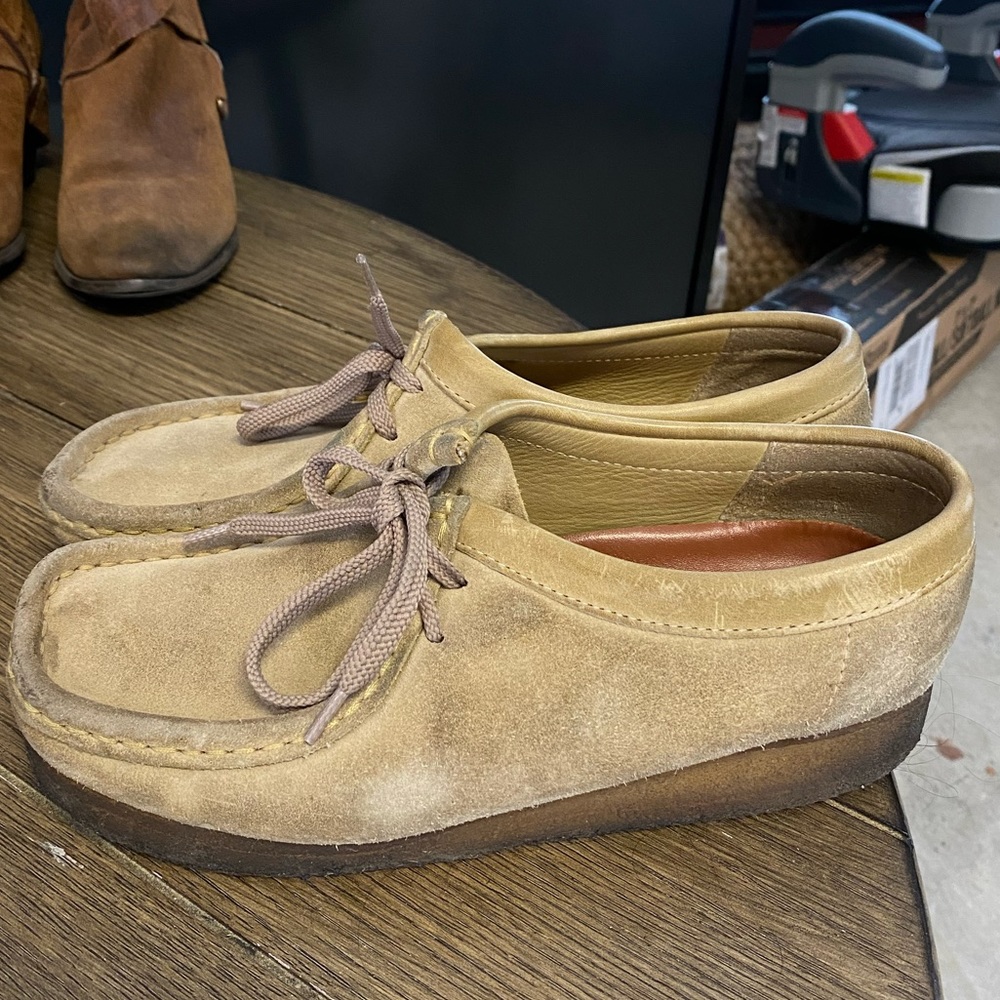 Clarks Wallabees